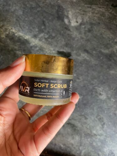 Solar Herbal Soft Scrub Kesar Gold, Rich With Vitamin-E, (40 gm) photo review